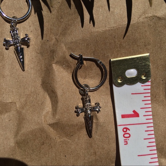 Relic mini cross dagger hoop earrings - Picture 2 of 4